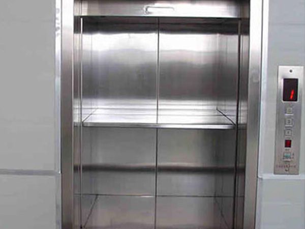 餐用電梯