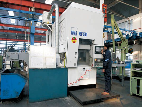 數(shù)控倒立式車削柔性加工單位